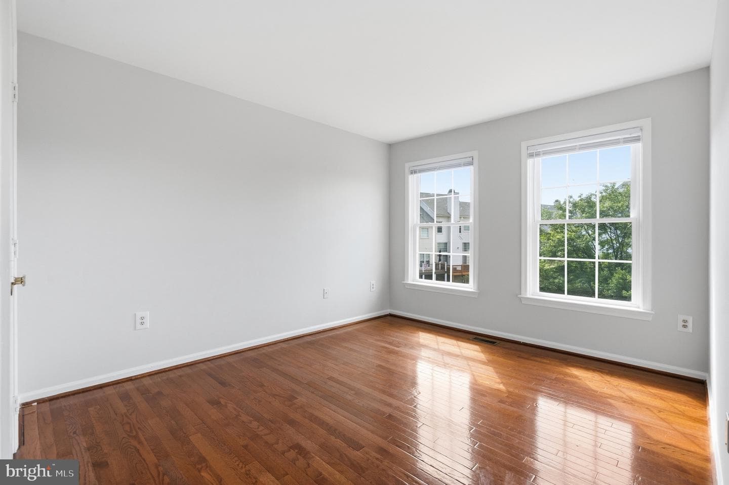 5529 Sully Lake Drive photo 40