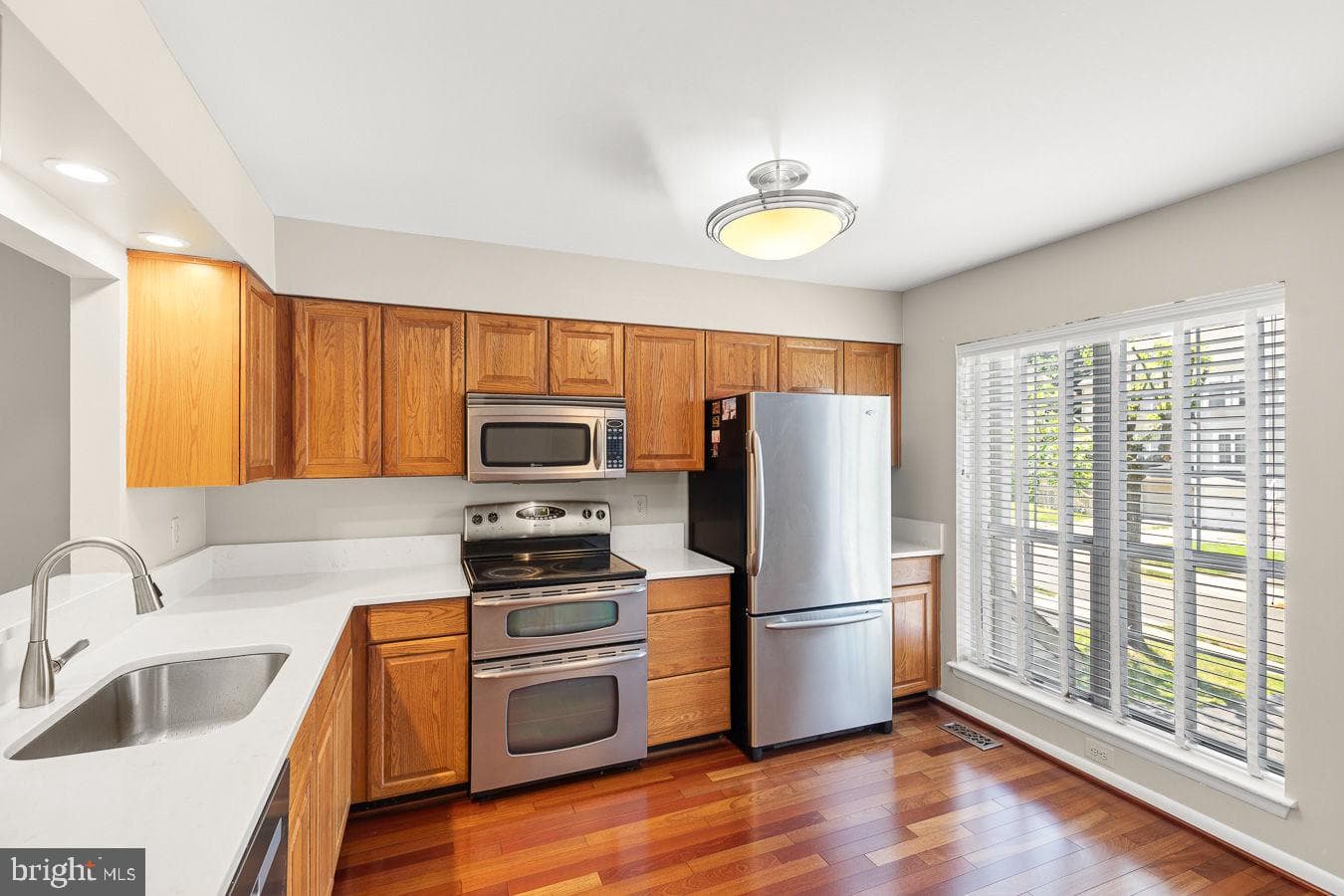 8309 Linden Oaks Court photo 10