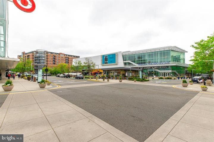 2665 Prosperity Avenue #403 photo 16