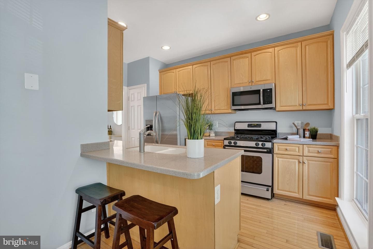 8227 Singleleaf Lane photo 12