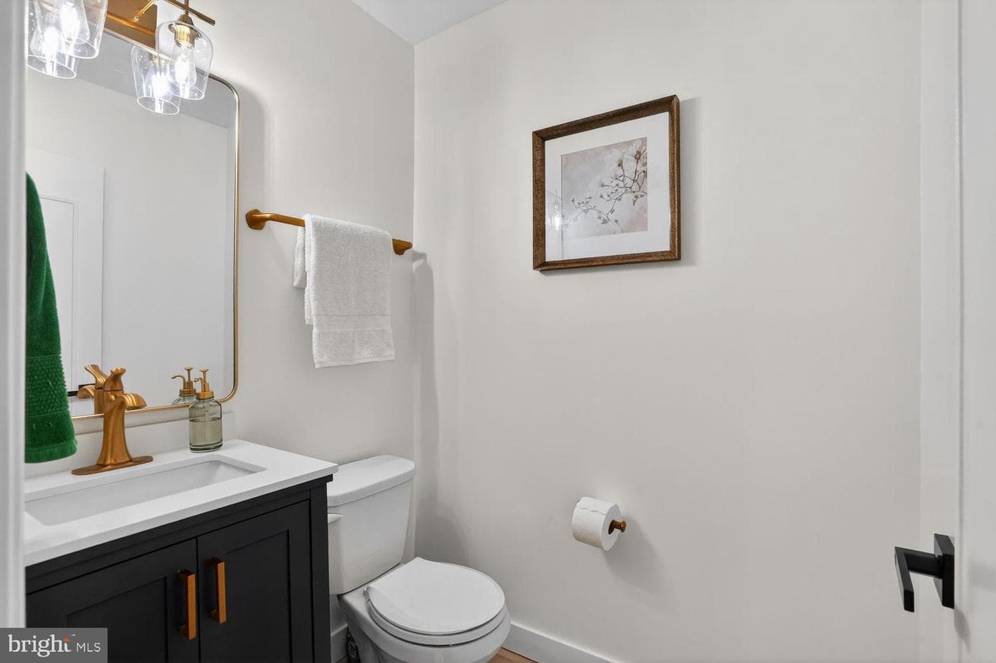 8532 Lakinhurst Lane photo 23