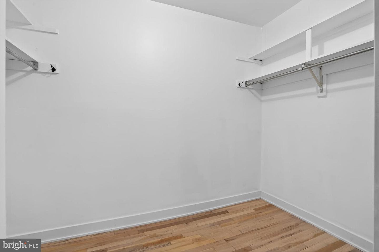 8532 Lakinhurst Lane photo 41
