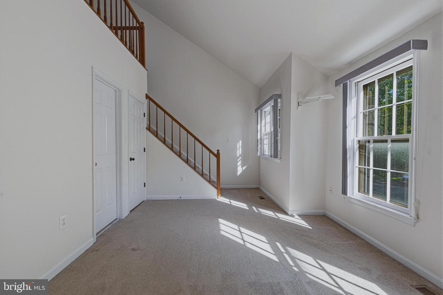 8144 Cliffview Avenue photo 17