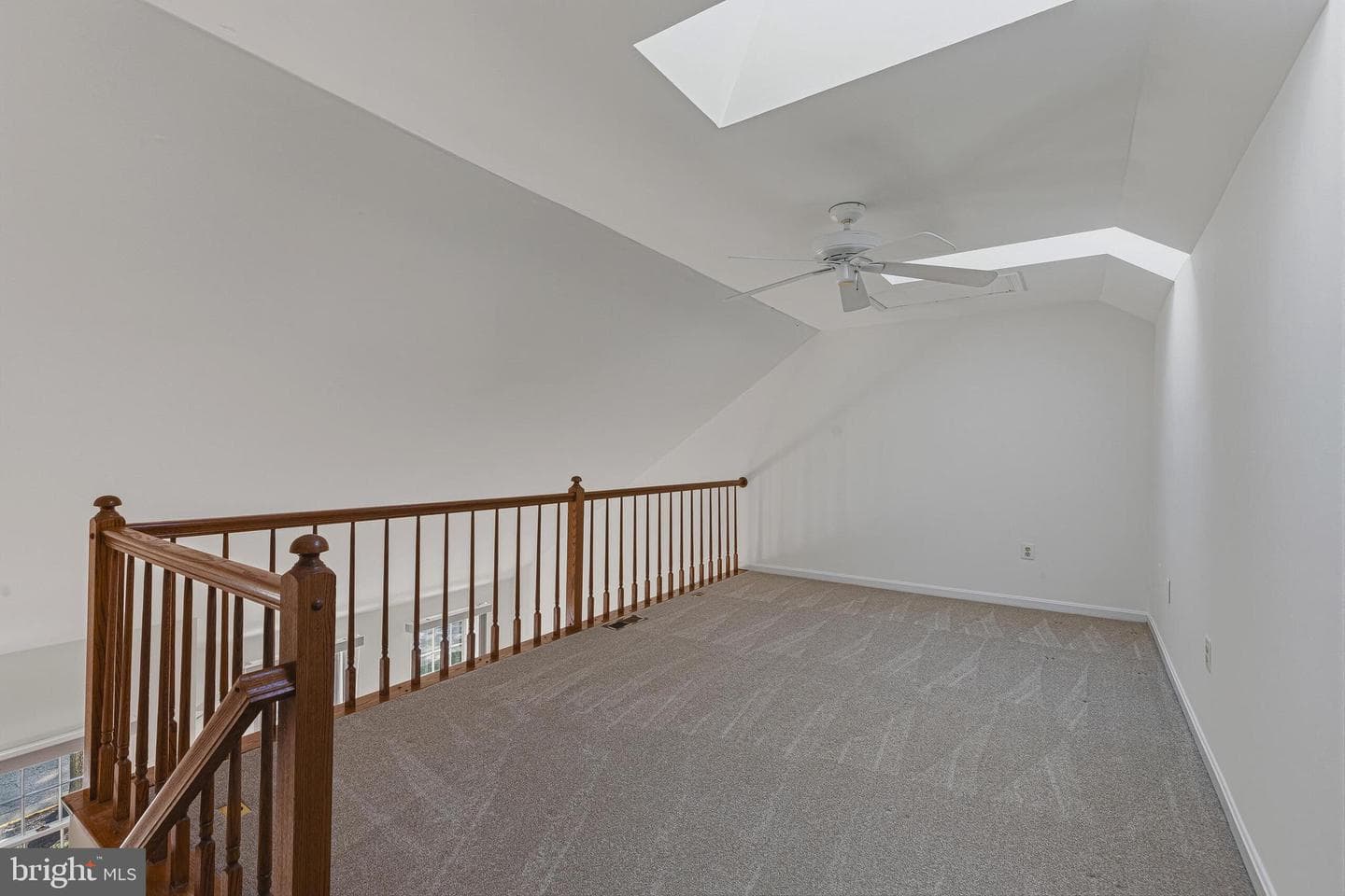 8144 Cliffview Avenue photo 19