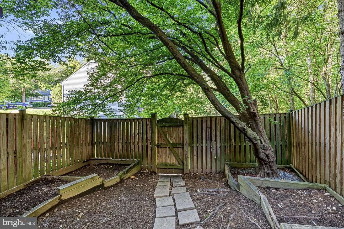 8144 Cliffview Avenue photo 31