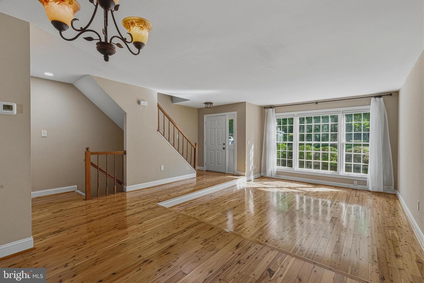 8144 Cliffview Avenue photo 6
