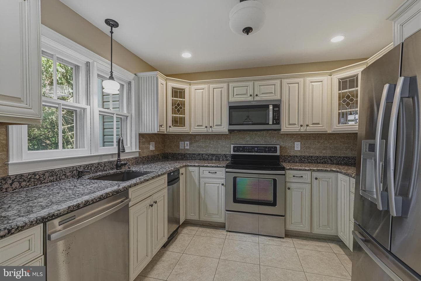 8144 Cliffview Avenue photo 7