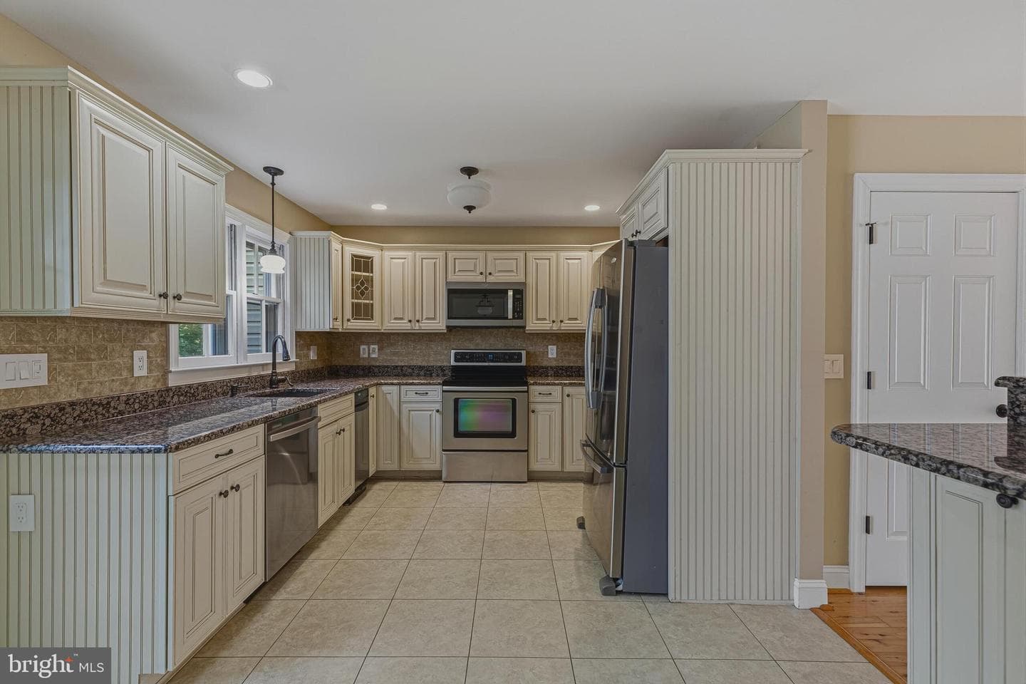 8144 Cliffview Avenue photo 8