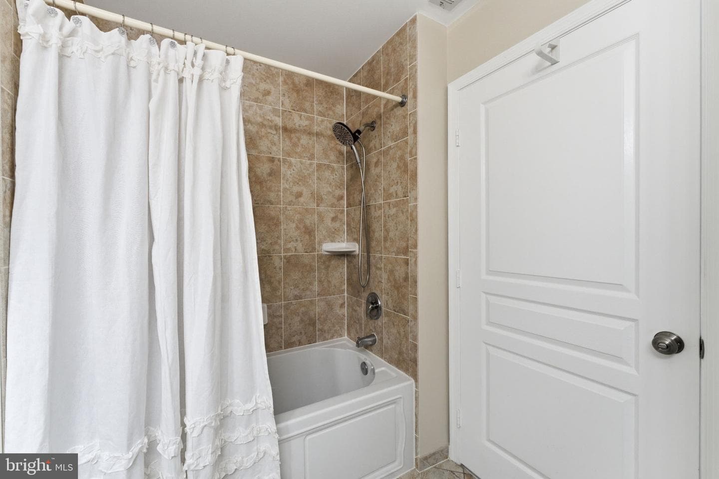 5565 Seminary Road #313 photo 33