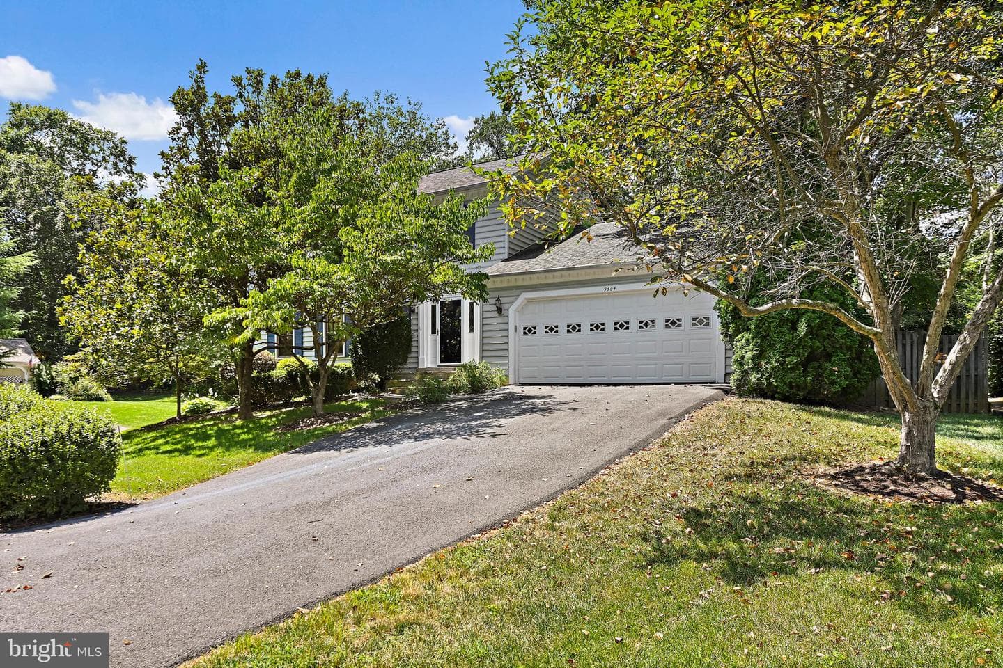 9404 Goldfield Lane photo 1