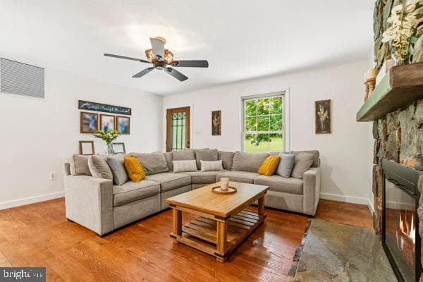 2605 Seskey Glen Court photo 9