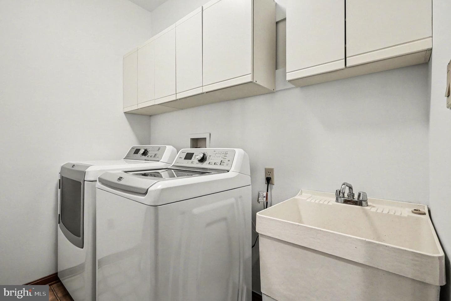 8406 Cathedral Forest Drive photo 31