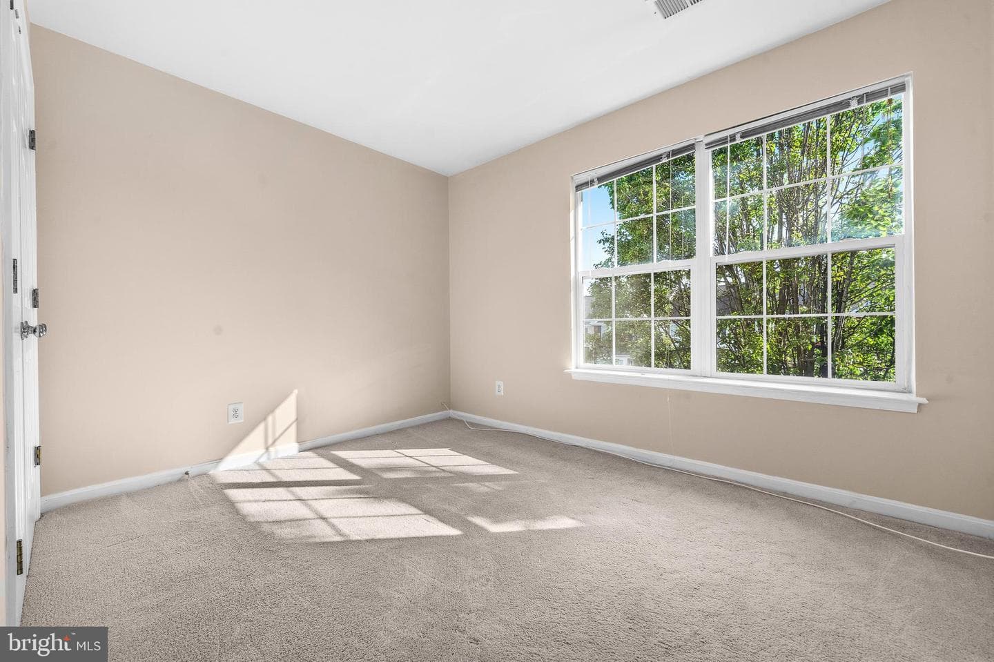 2475 Wheat Meadow Circle photo 31