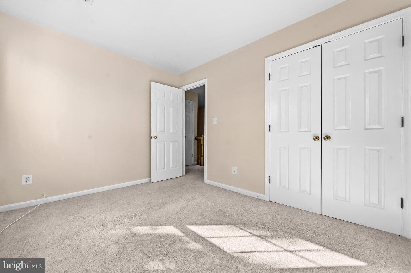 2475 Wheat Meadow Circle photo 32