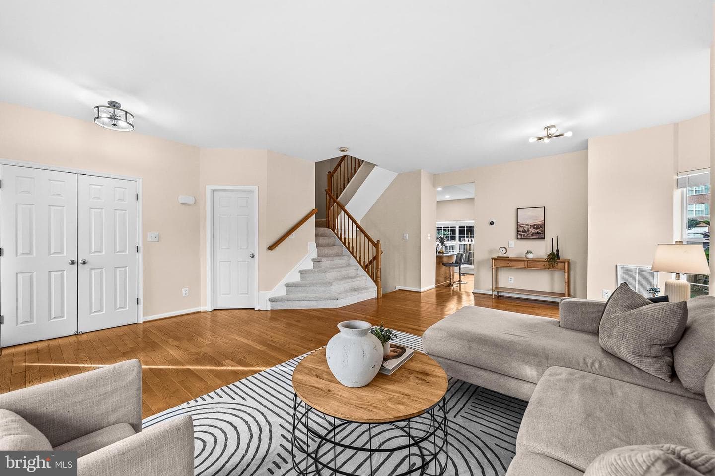2475 Wheat Meadow Circle photo 9