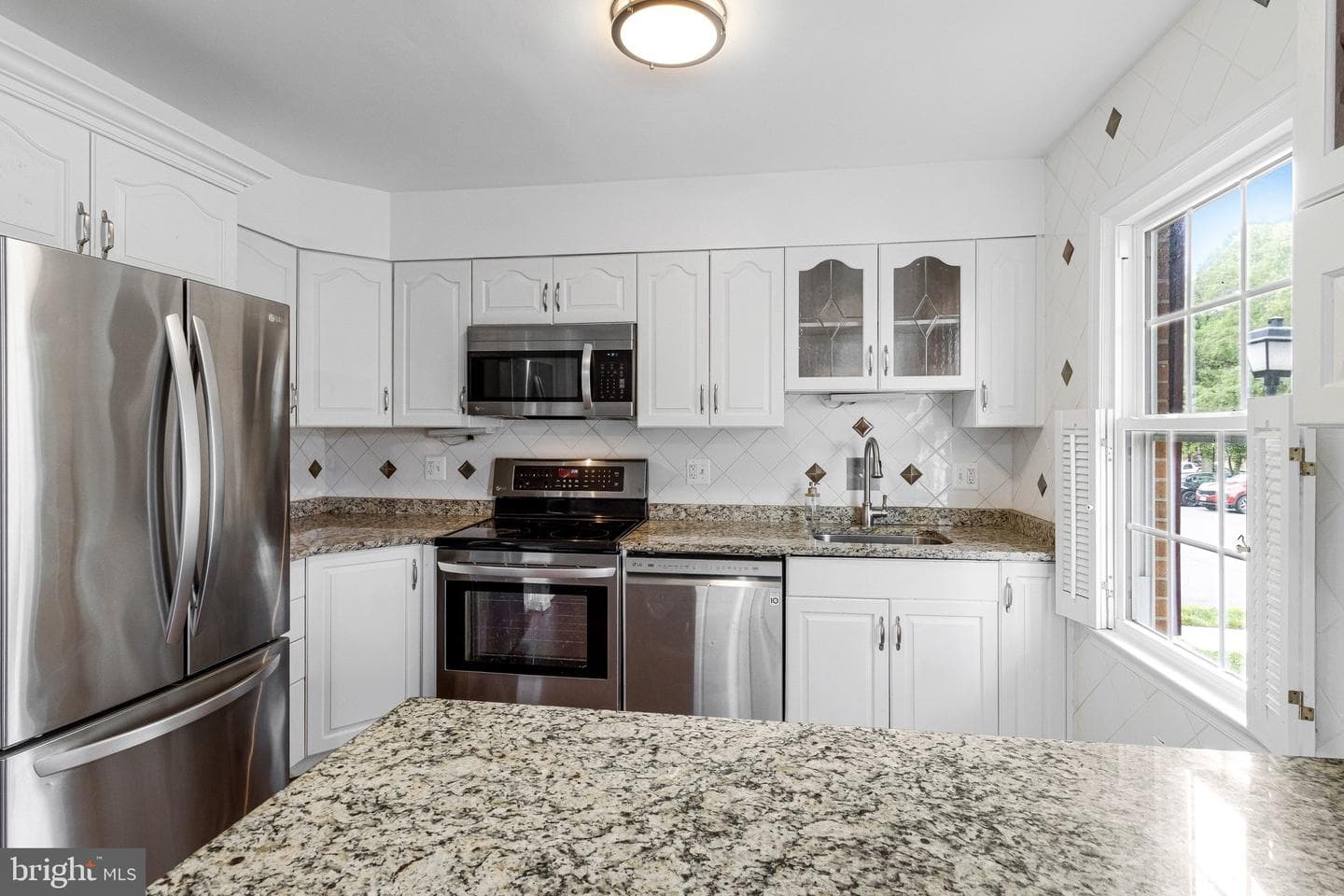 5919 Ambassador Way photo 24