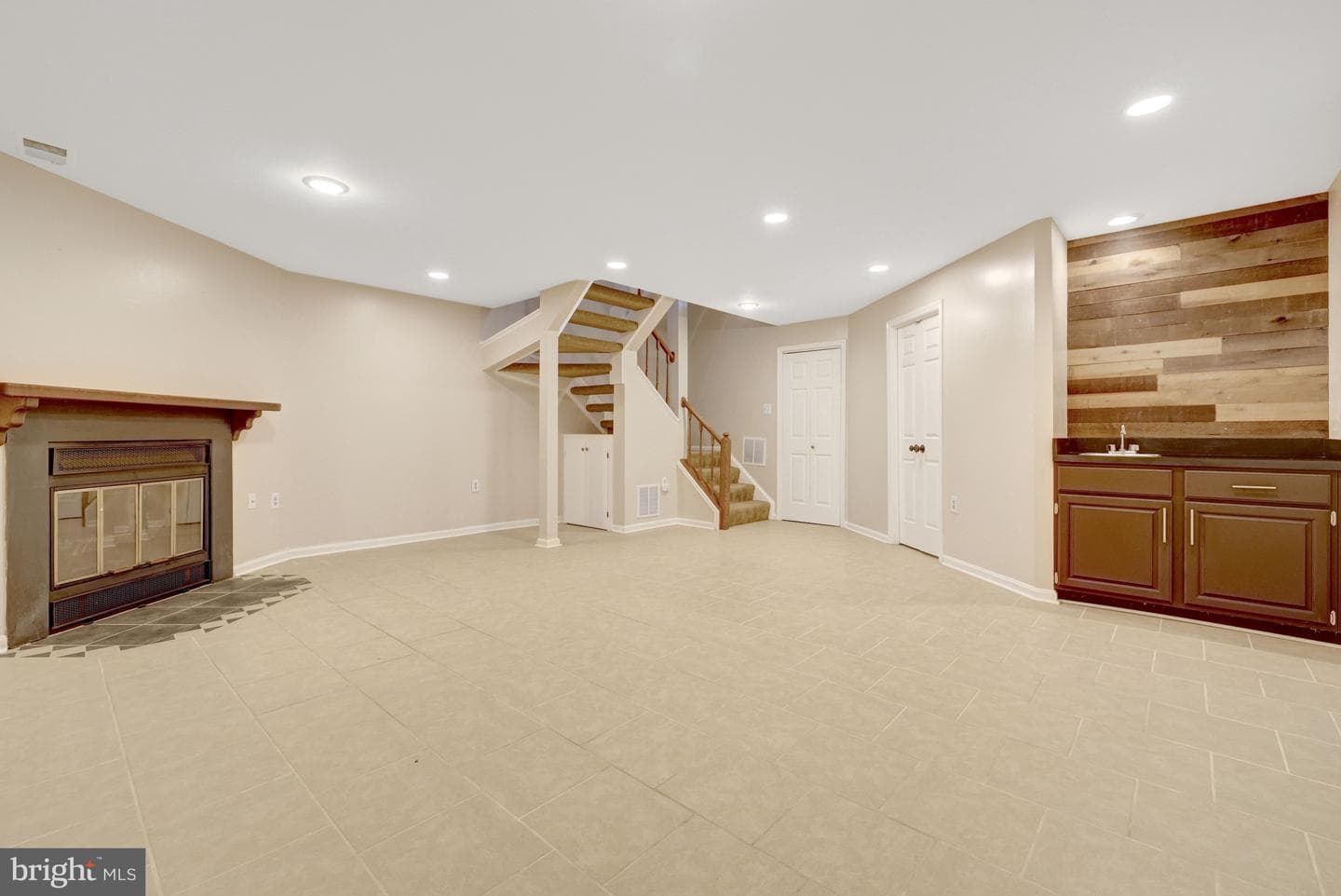 11992 Sentinel Point Court photo 35