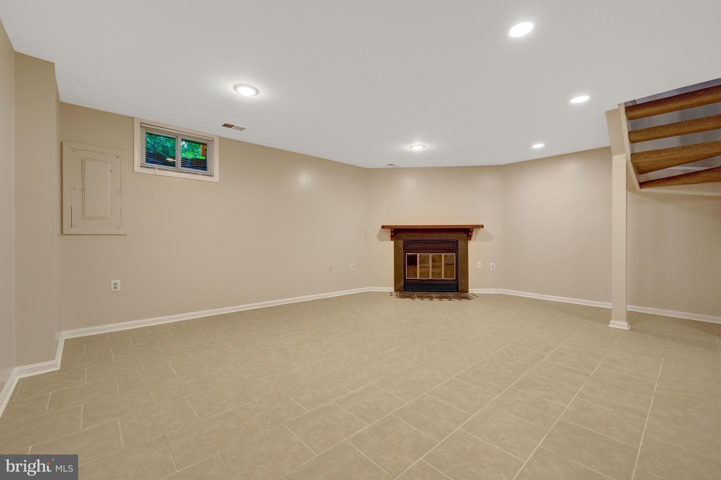 11992 Sentinel Point Court photo 38
