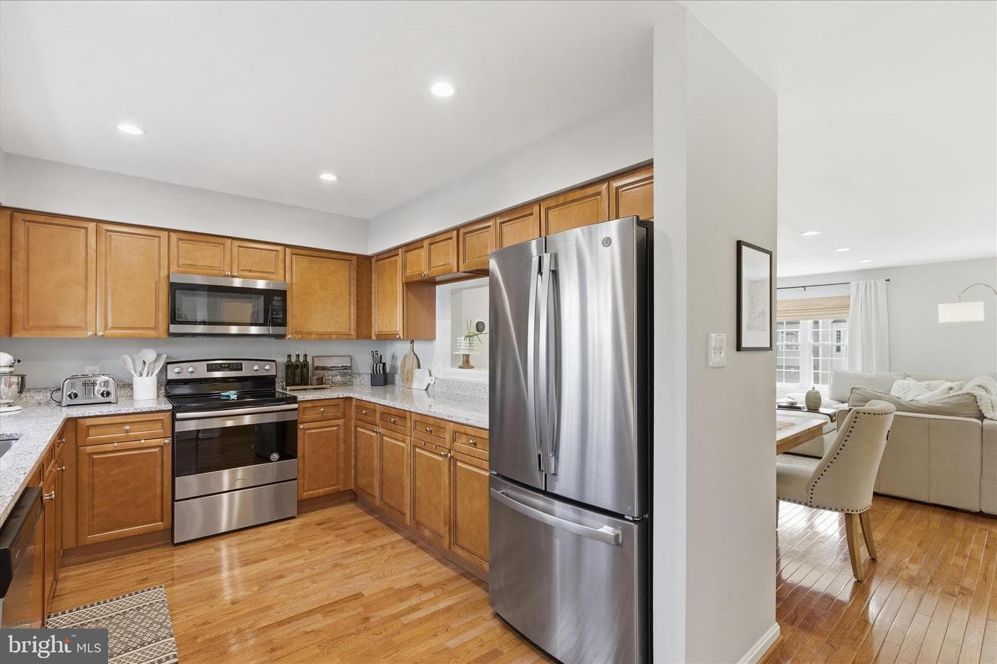 6006 Keble Drive photo 12