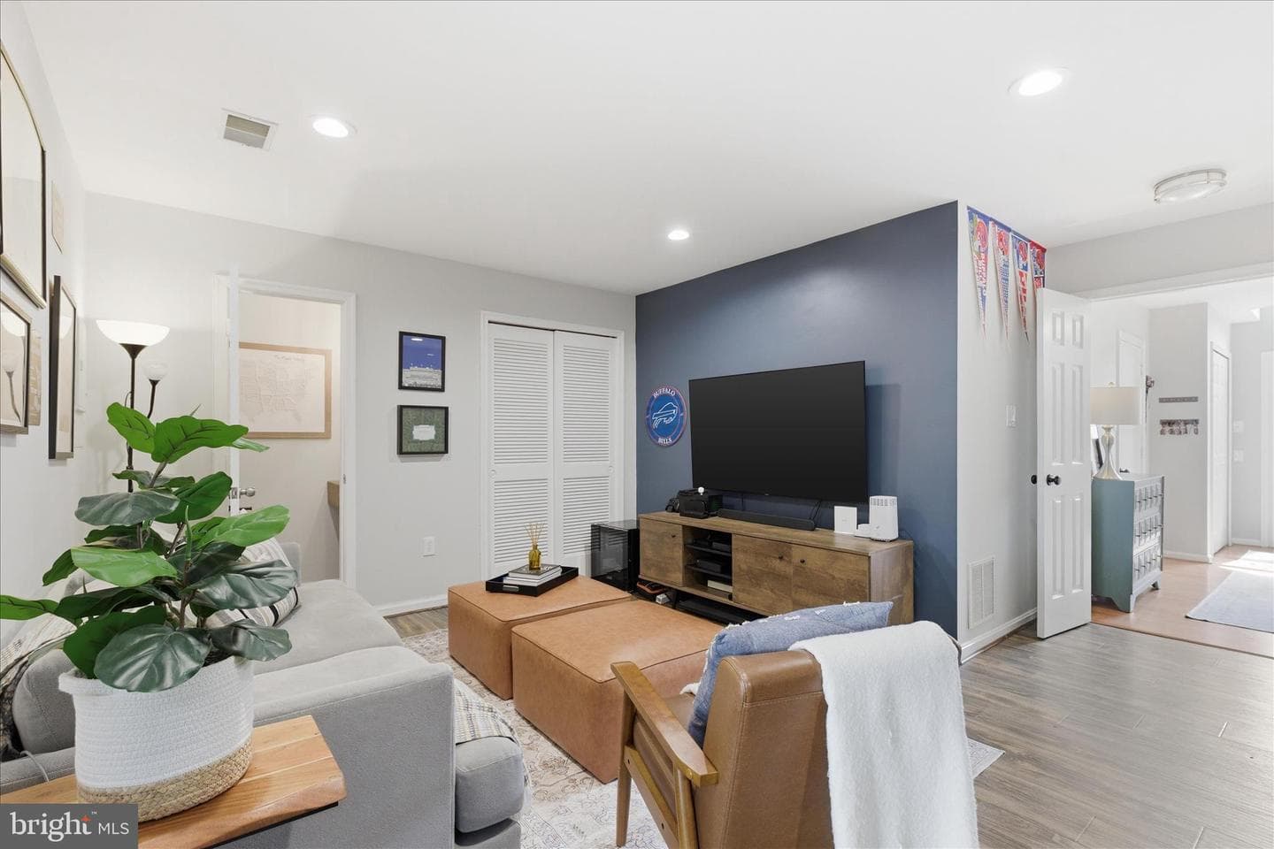 6006 Keble Drive photo 34