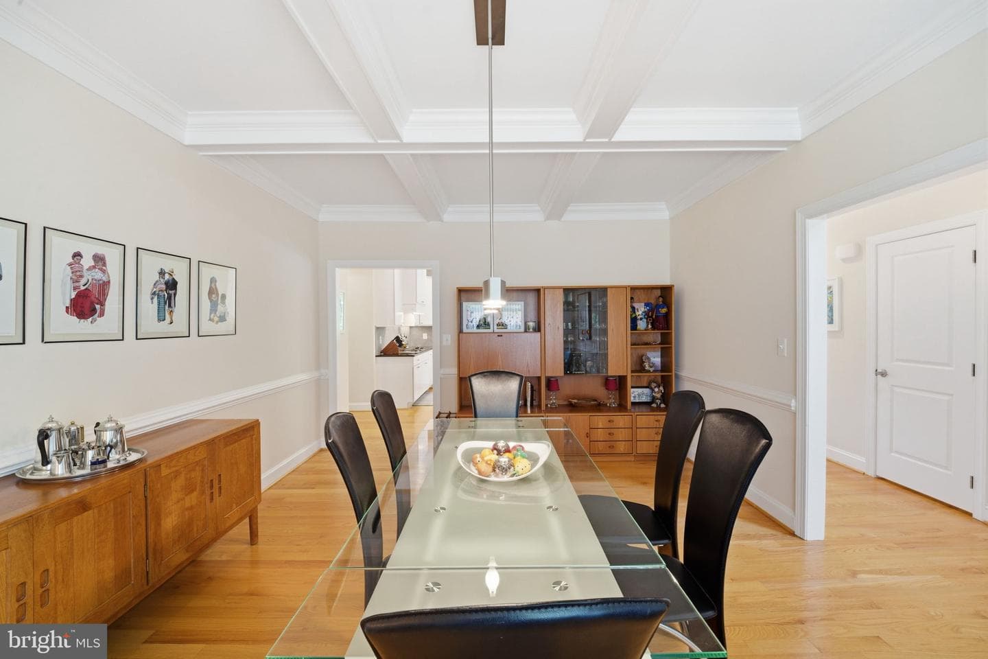 8104 Revatom Court photo 5