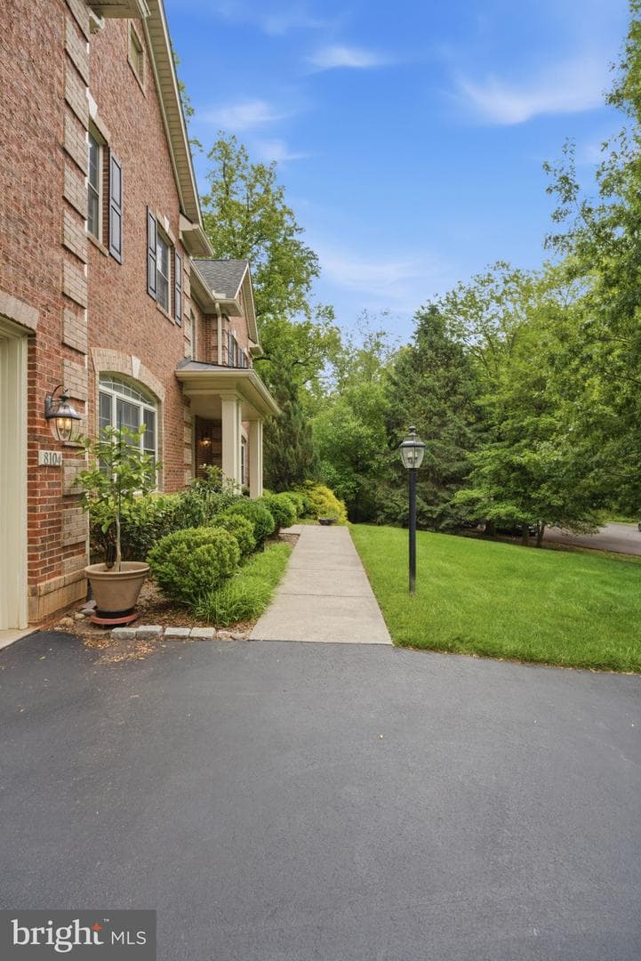 8104 Revatom Court photo 79
