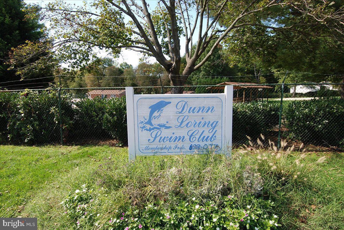 8104 Revatom Court photo 87