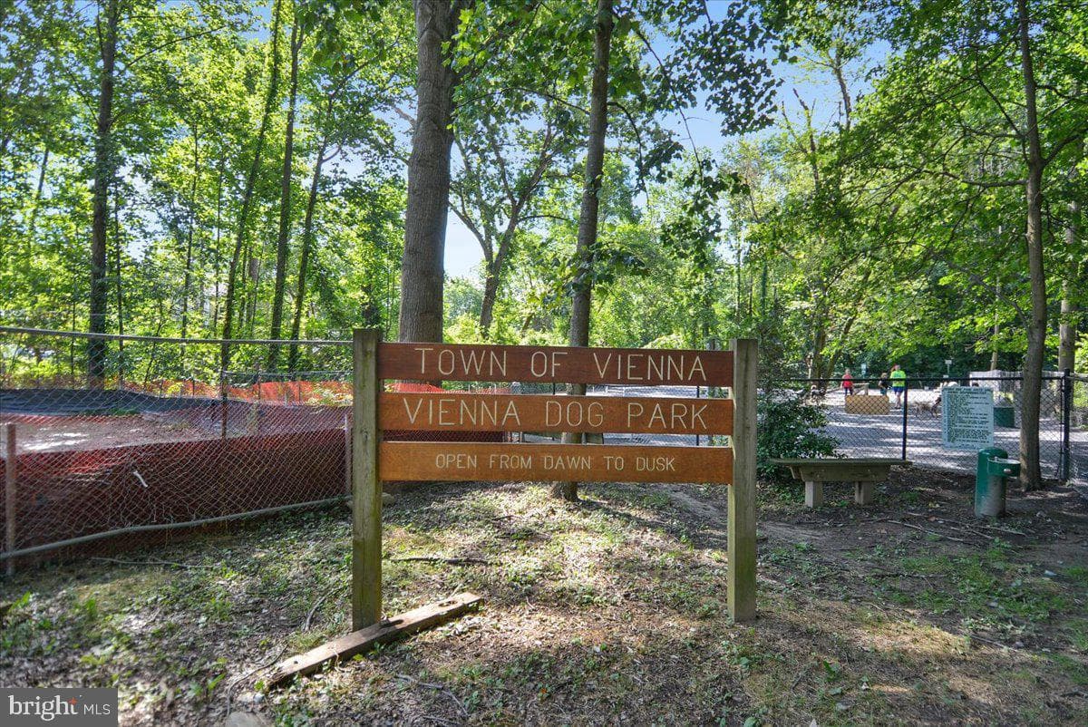8104 Revatom Court photo 99