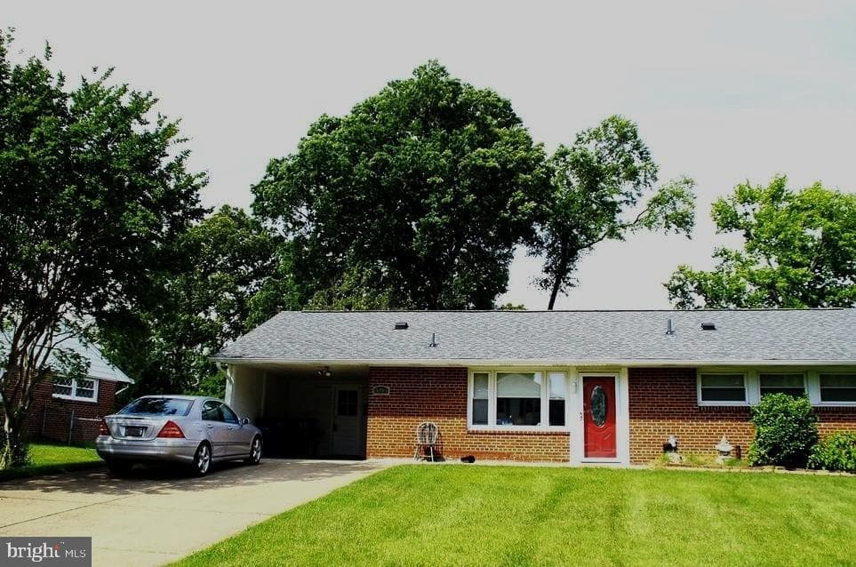 5213 Montgomery Street, Springfield
