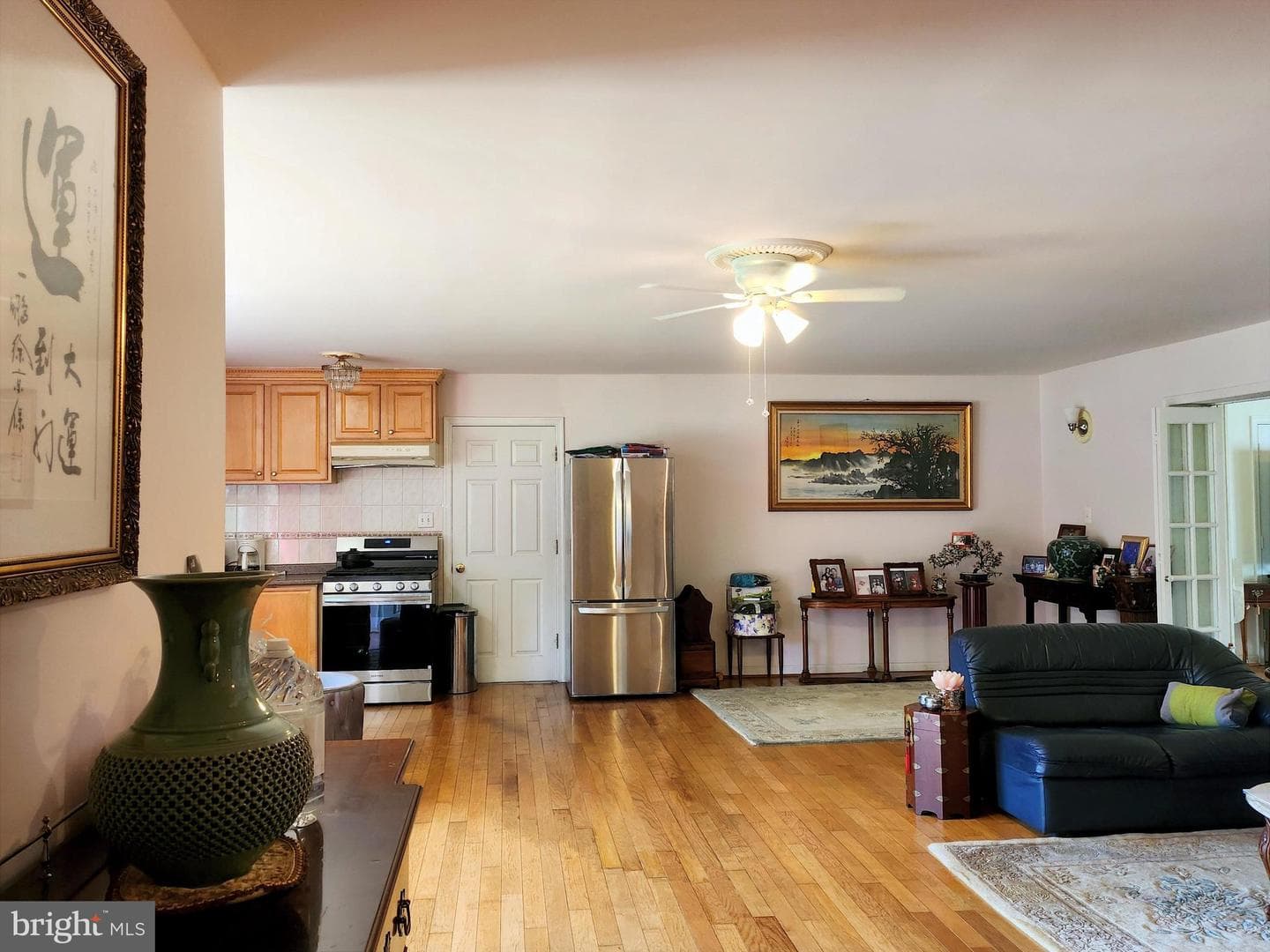 5213 Montgomery Street photo 5
