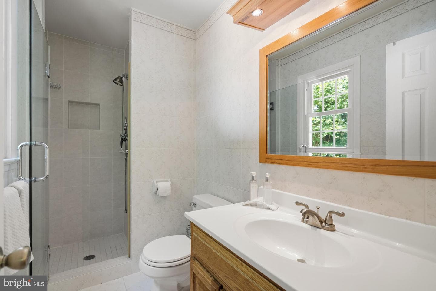 8611 Cyrus Place photo 19