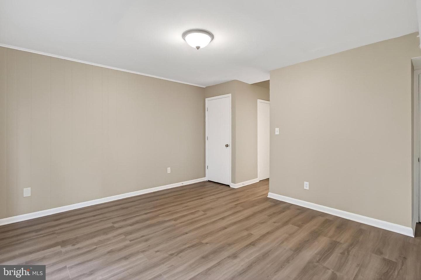 5833 Royal Ridge Drive #943 photo 35