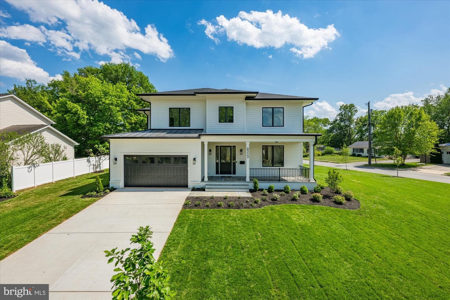 6523 Elmhirst Drive photo 4