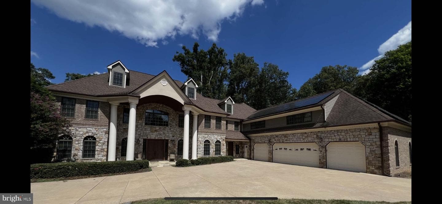 11324 Chapel Road photo 1