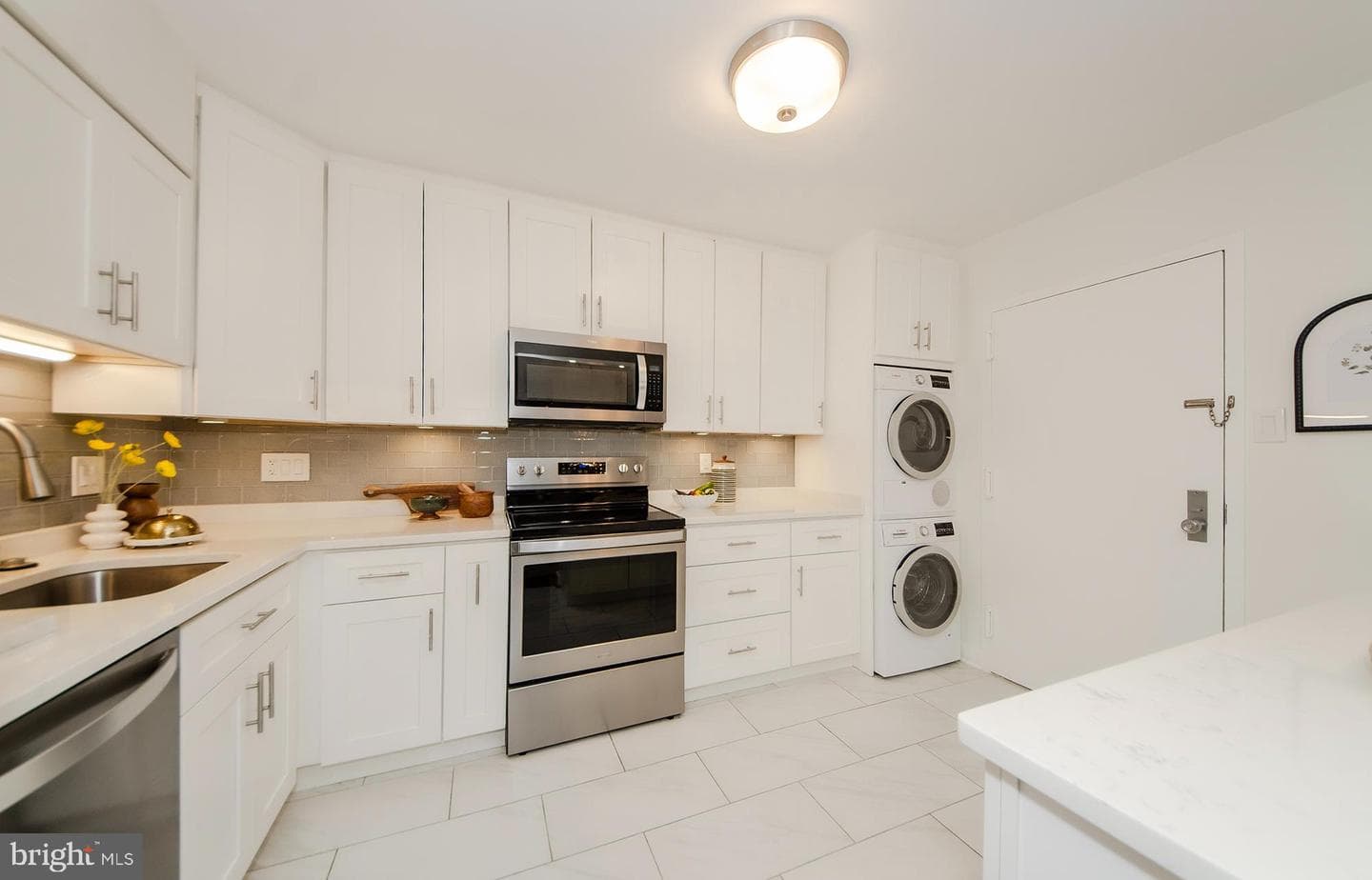 1800 Old Meadow Road #1018 photo 11