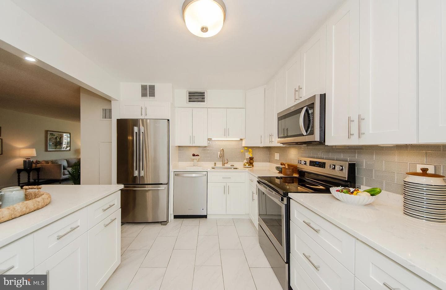 1800 Old Meadow Road #1018 photo 12
