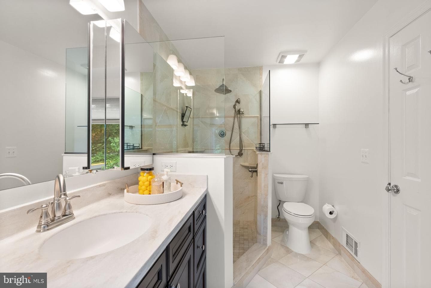 12056 Edgemere Circle photo 39