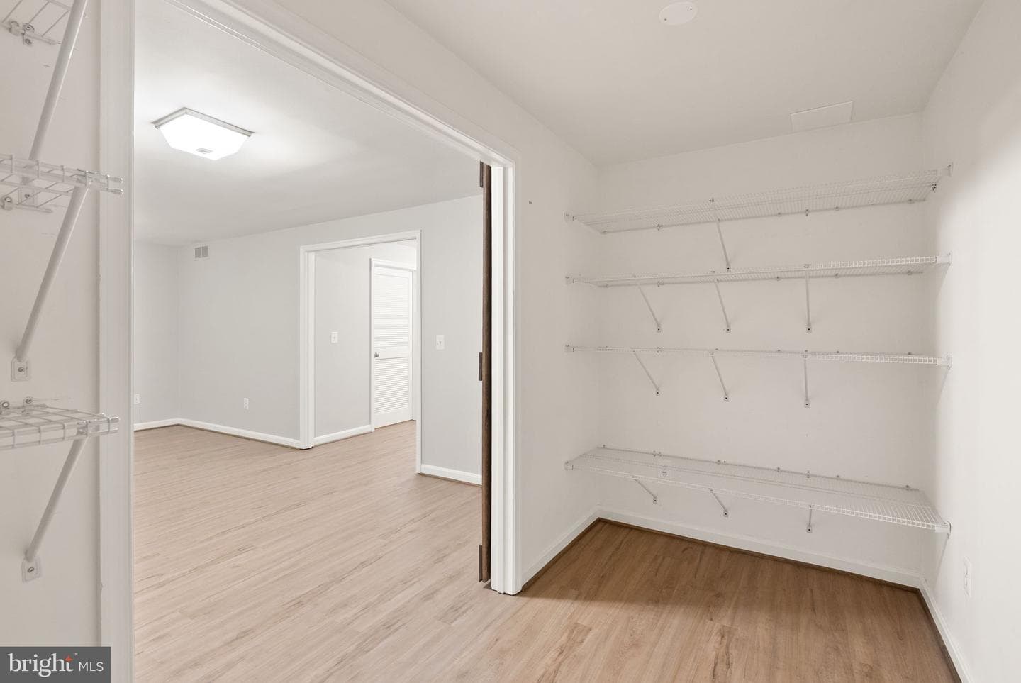 12056 Edgemere Circle photo 55
