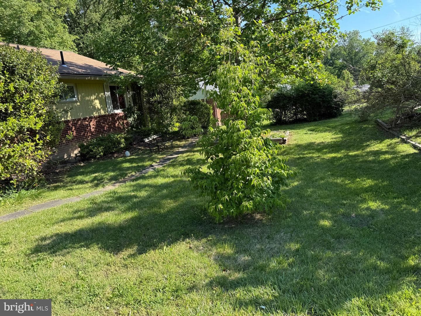 7028 Bradley Circle photo 18