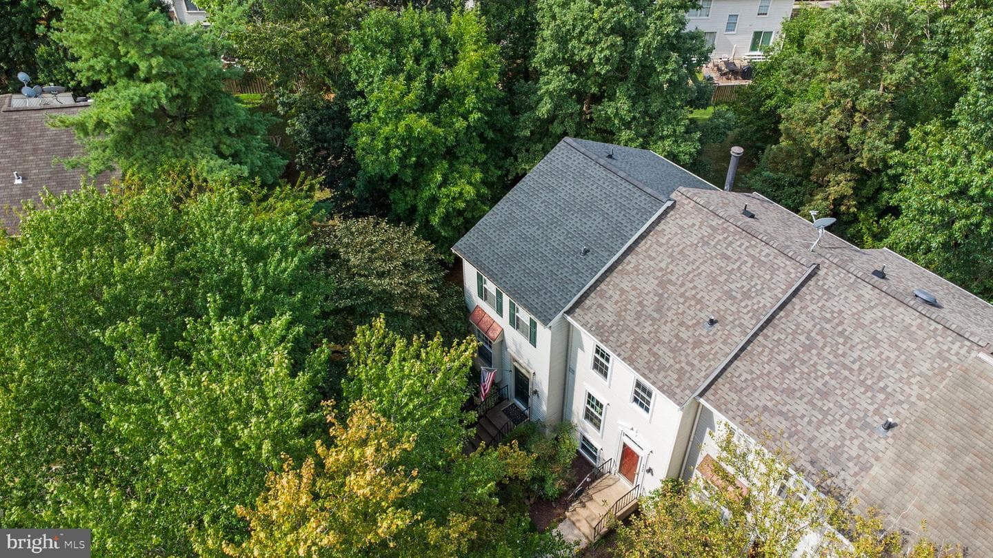 6592 Skylemar Trail