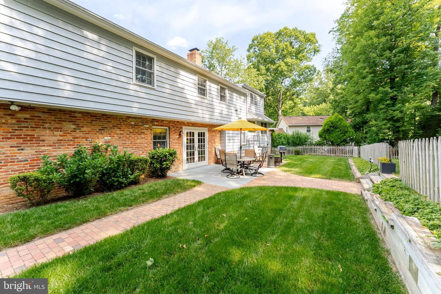 8130 Saxony Drive photo 40