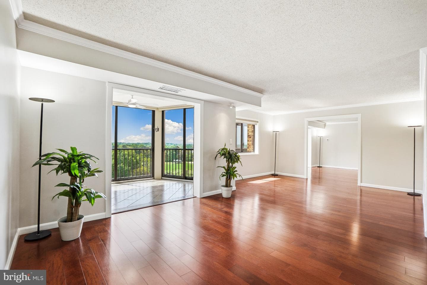 5901 Mount Eagle Drive #1005, Alexandria