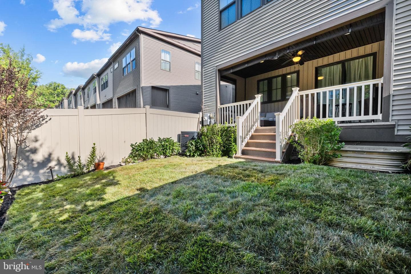 9253 Wood Violet Court photo 12