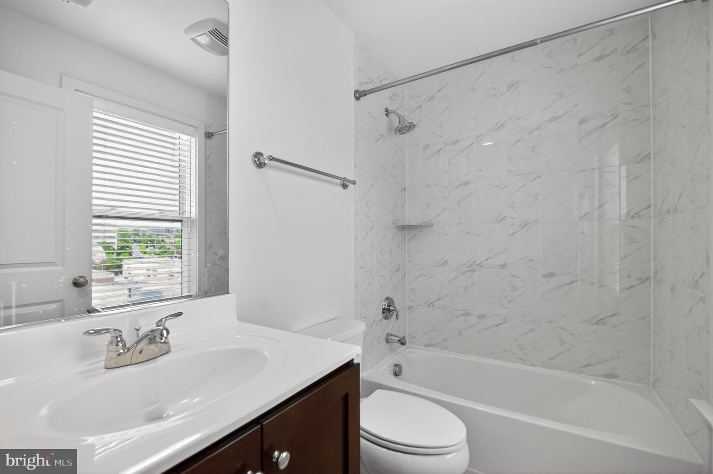 8319 Looking Glass Way photo 25