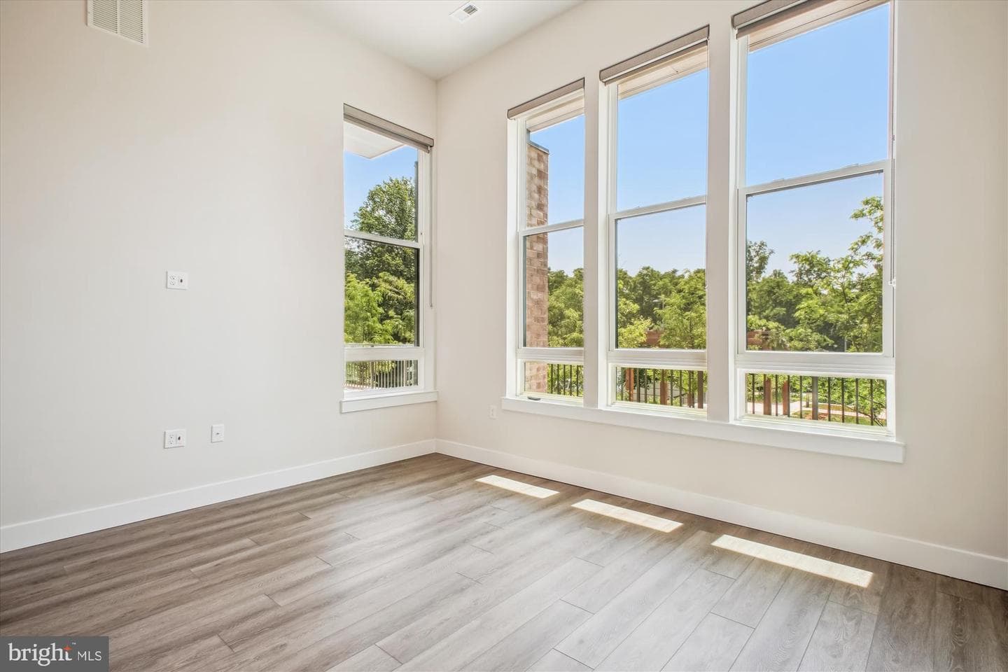 1761 Old Meadow Road #106 photo 11
