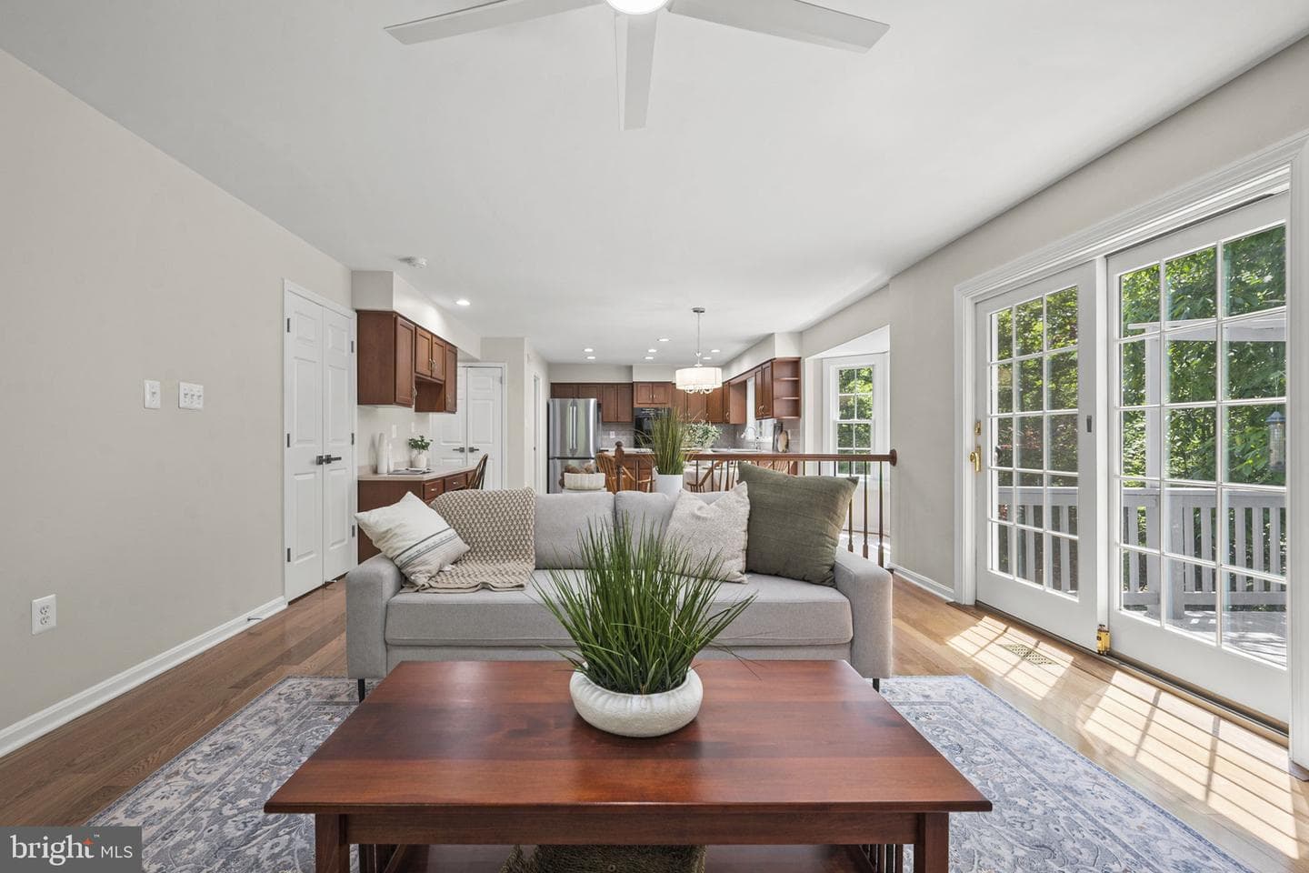 9127 Scott Street photo 35
