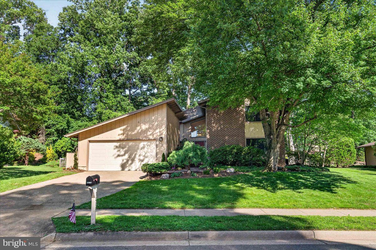 9013 Fort Craig Drive photo 2