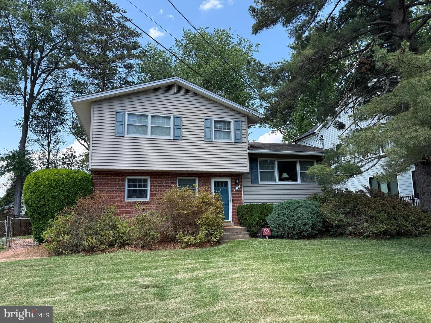 611 Tapawingo Road SW photo 1