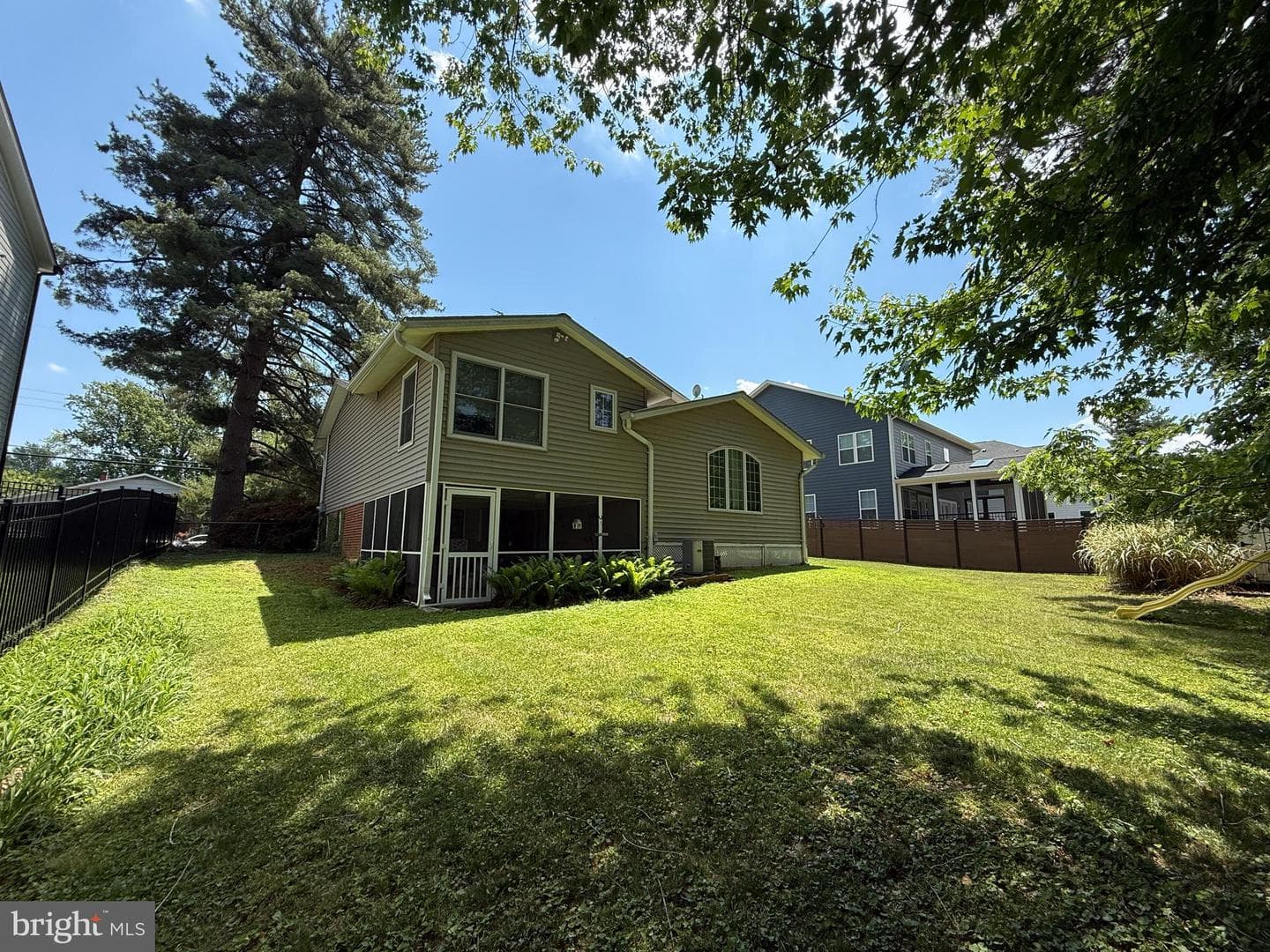 611 Tapawingo Road SW photo 4