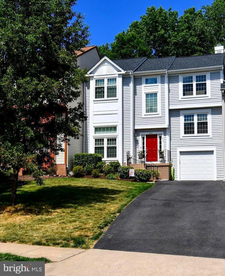 6531 Palisades Drive photo 2